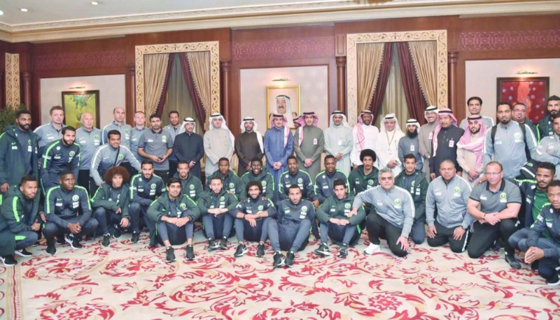 بعثة المنتخب السعودي بعد وصولها مطار الكويت (واس)
