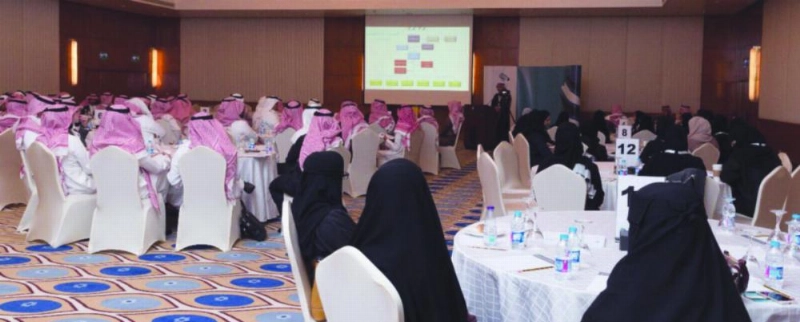 جانب من ورشة العمل التي أقامها الاتحاد السعودي للأمن السيبراني والبرمجة (مكة)