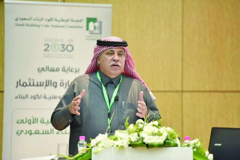 ماجد القصبي خلال افتتاحه الورشة (مكة)