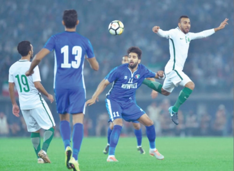 السعودية والكويت في المباراة الافتتاحية (واس)