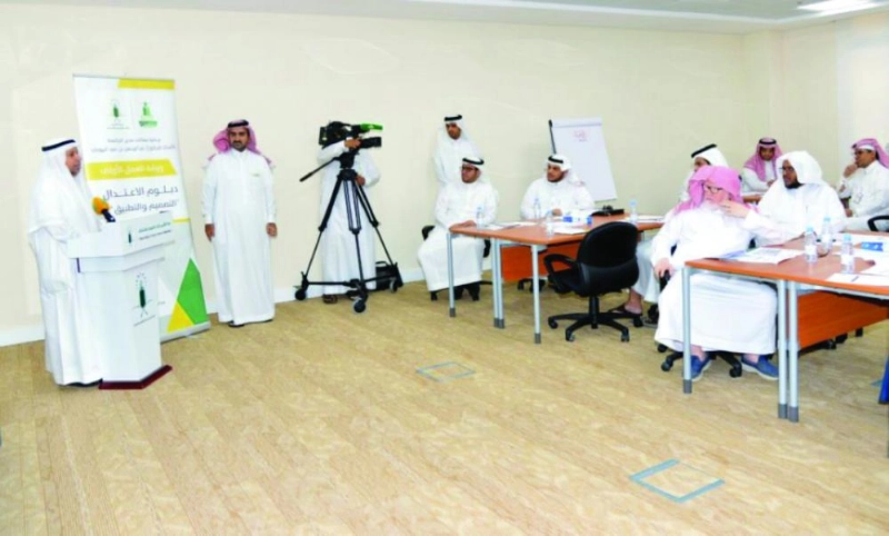 اليوبي خلال افتتاح الورشة