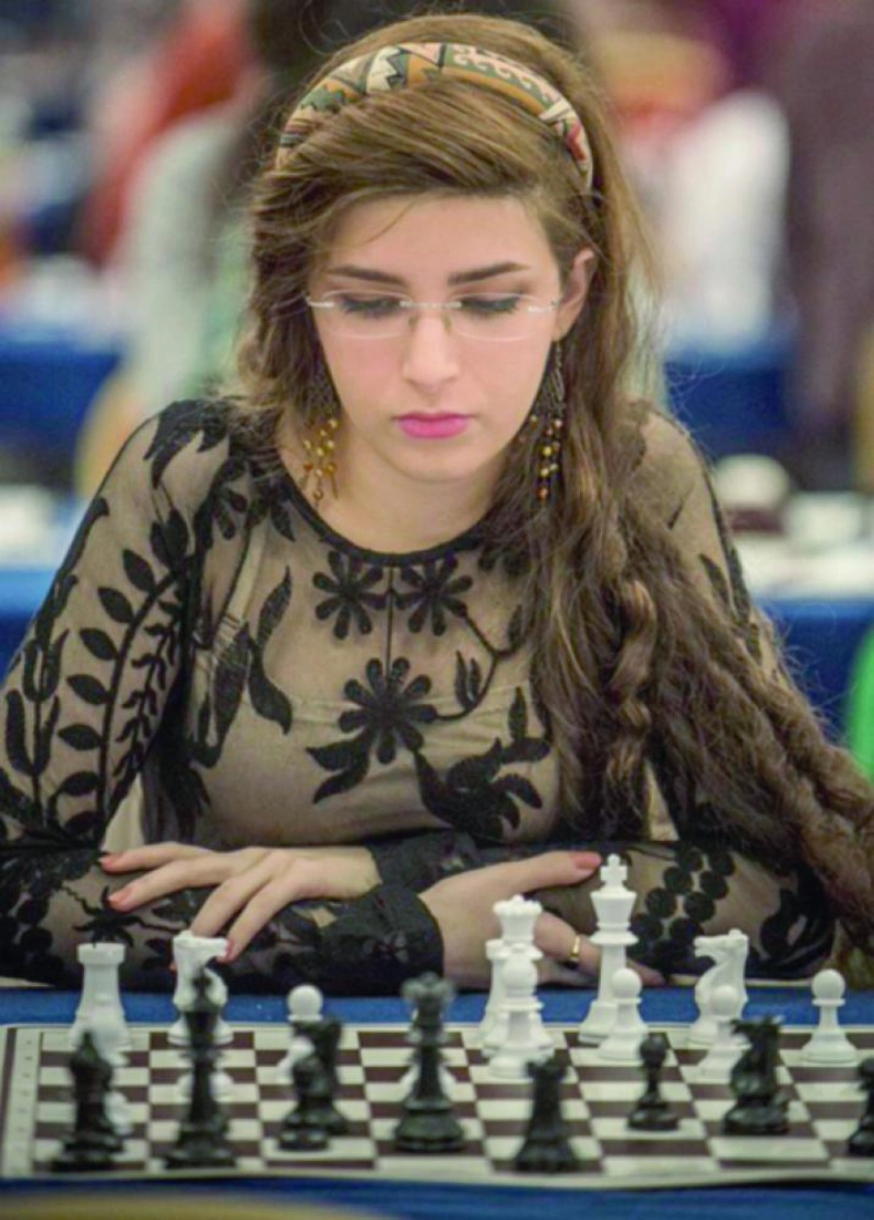 درسا درخشاني (David Llada)