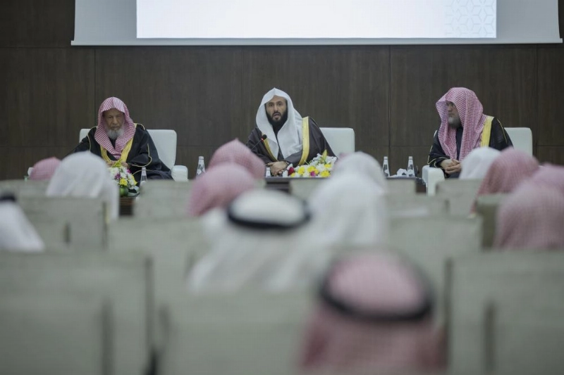معالي وزير العدل متحدثاً خلال حفل التدشين