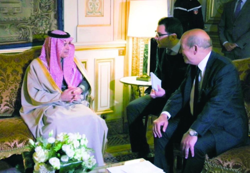 عادل الجبير وجون ايف لودريان خلال اللقاء (واس)