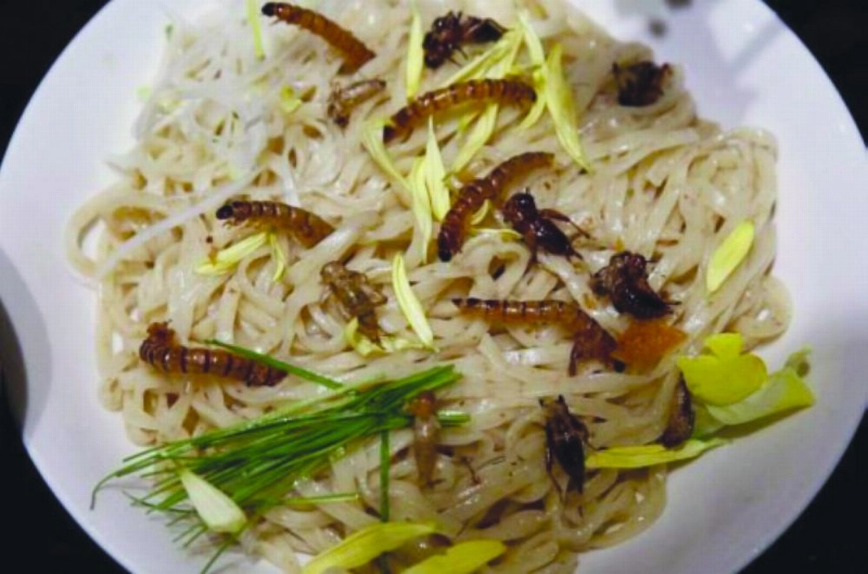 طبق يقدمه المطعم (تويتر)