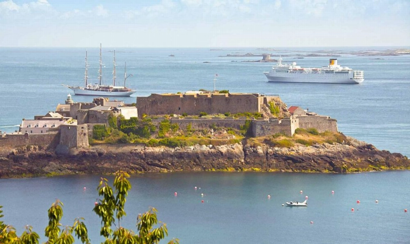 الجزيرة (Guernsy guided tours)