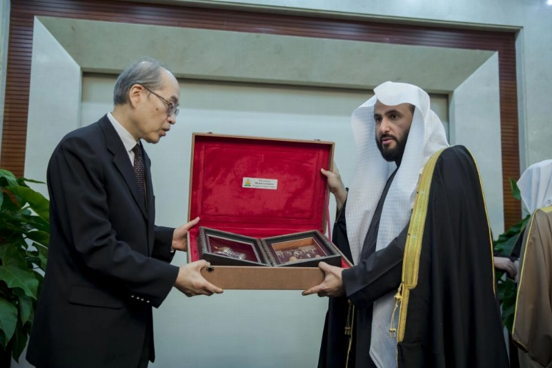 وزير العدل الدكتور وليد الصمعاني يلتقي نظيره الصيني في العاصمة بكين _(2)_