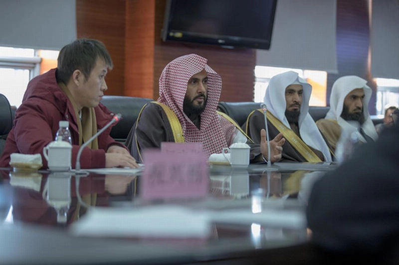 وزير العدل يزور المحكمة الشعبية في بكين