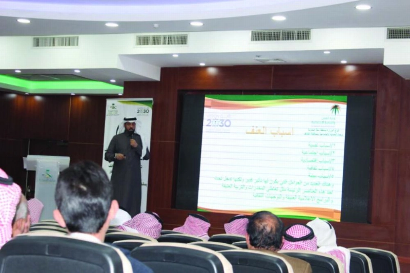 حسين العبادي متحدثا للحضور (مكة)