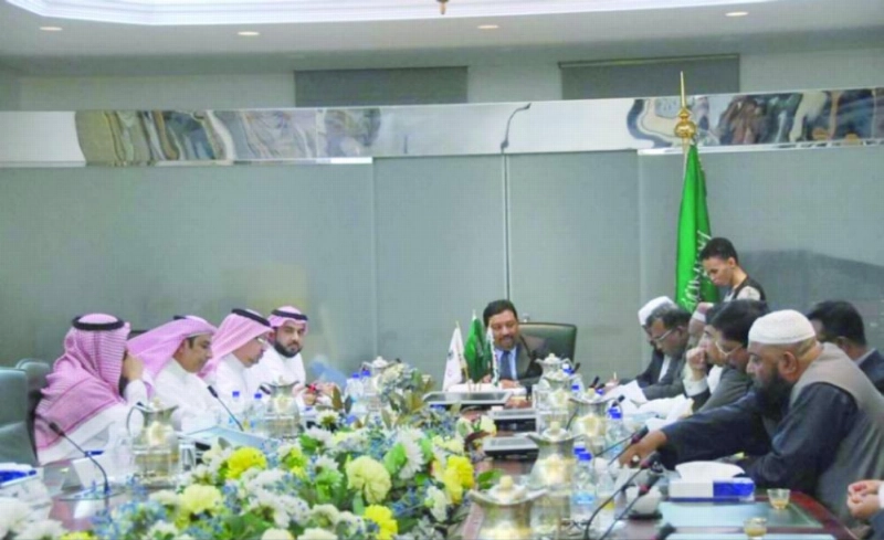 من اجتماع المؤسسة بوفد حجاج بنجلاديش (مكة)