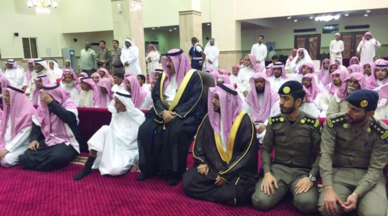 من الصلاة على الشهيد أحمد الزهراني أمس