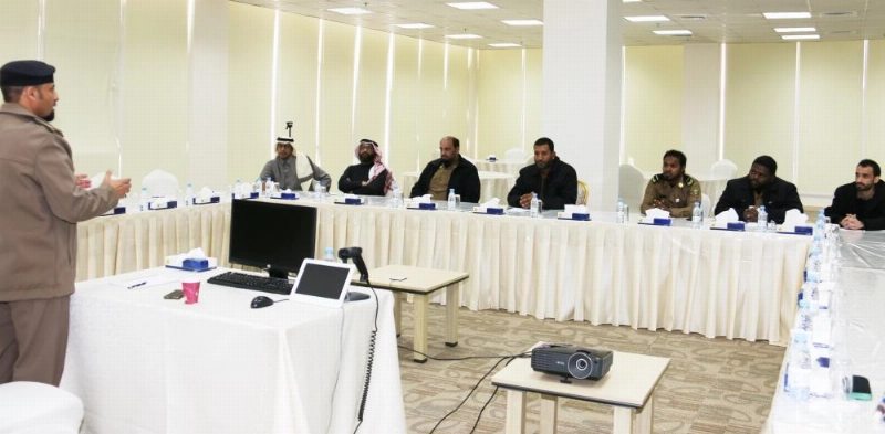 دورة الإخلاء والإنقاذ والإطفاء