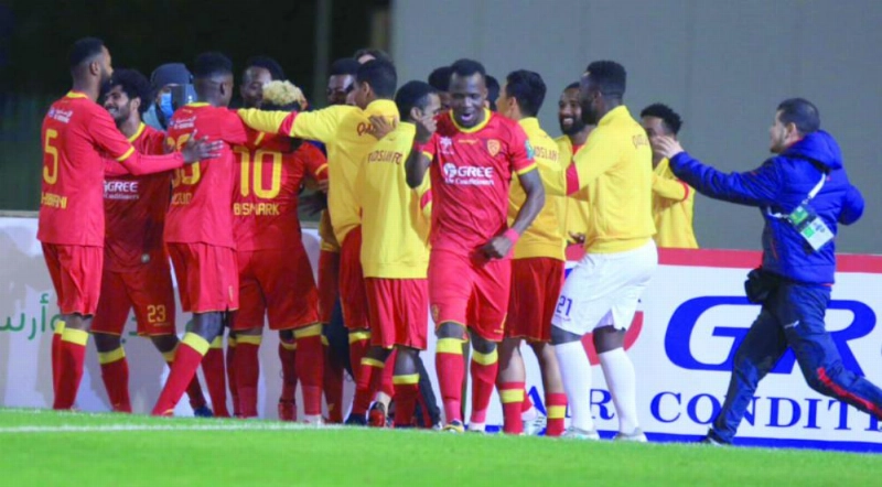 فرحة لاعبي القادسية بهدف بيسمارك (الاتحاد السعودي)