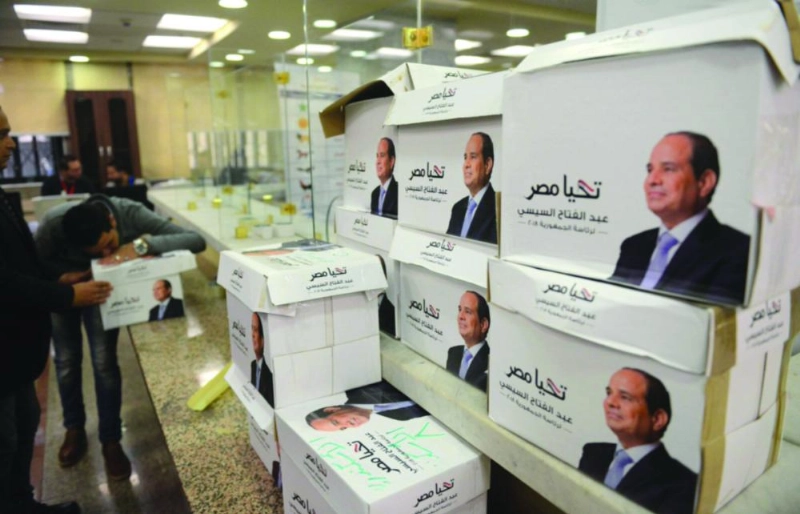 صناديق تحوي توكيلات ترشيح السيسي (تويتر)