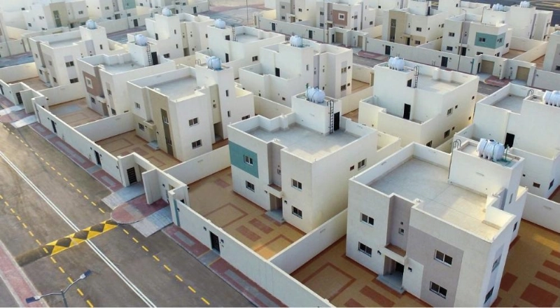 جانب من أحد مشاريع وزارة الإسكان (مكة)