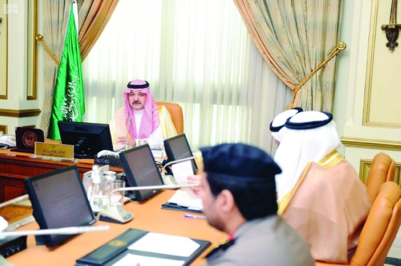 مشعل بن ماجد خلال ترؤسه لجنة التوطين (مكة)