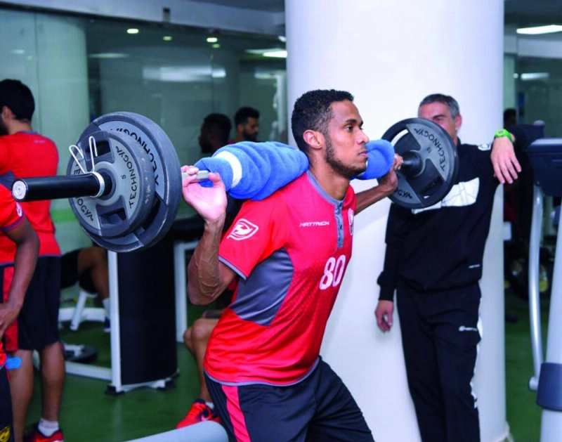 جانب من تدريبات الرائد بصالة الحديد (إعلامي الرائد)
