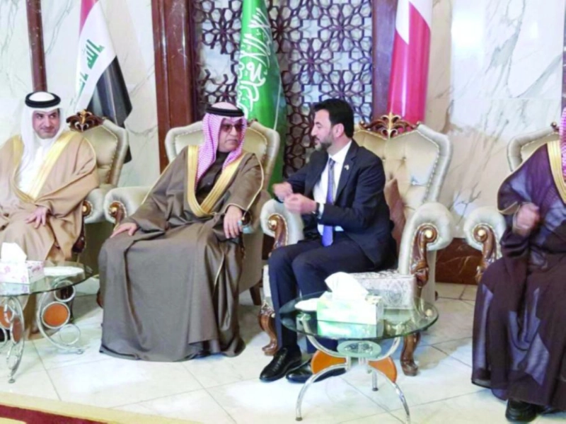 رئيس الاتحاد الآسيوي لدى وصوله (مكة)