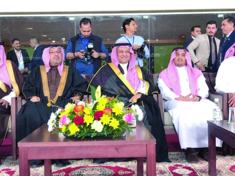عادل عزت يتابع اللقاء