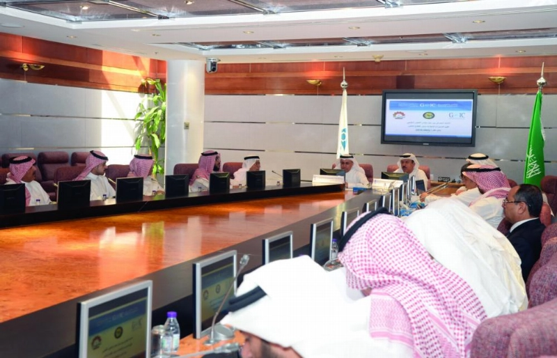 المشاركون في اللقاء (مكة)