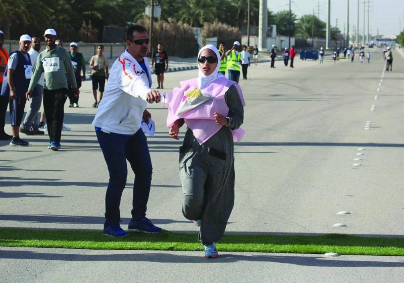 من ماراثون "الحسا تركض" أمس (واس)