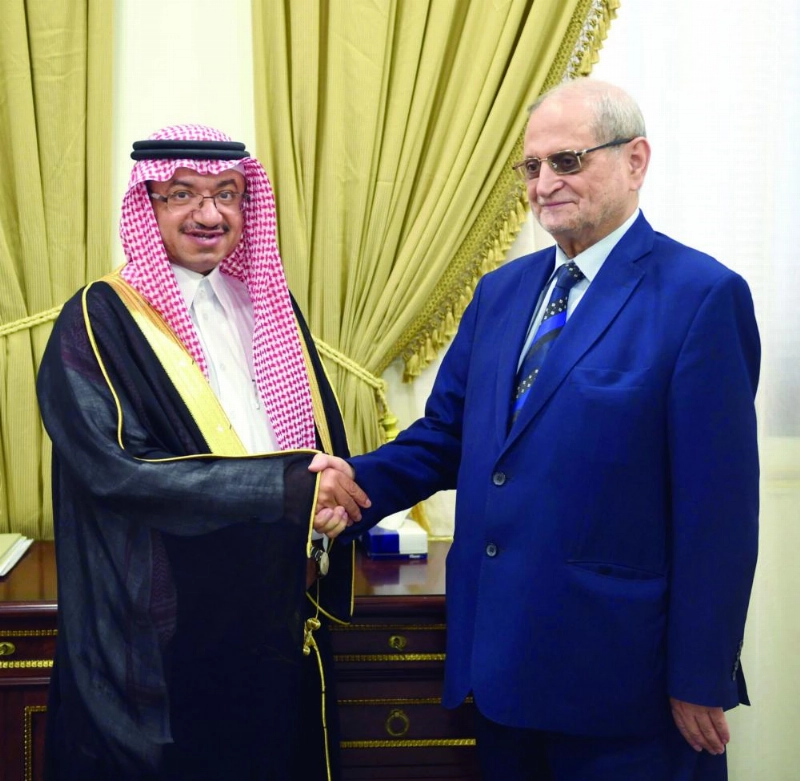 الإدريسي خلال استقبال العبادي (واس)
