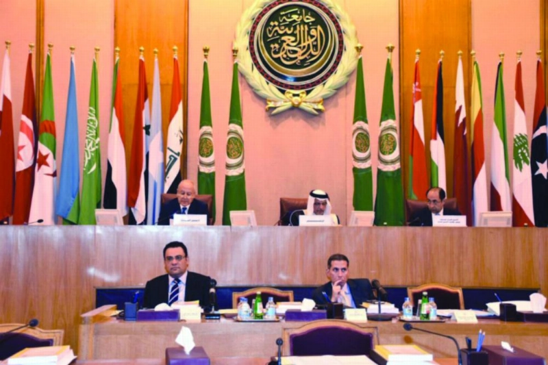 من اجتماعات الدورة الحالية للجامعة (مكة)