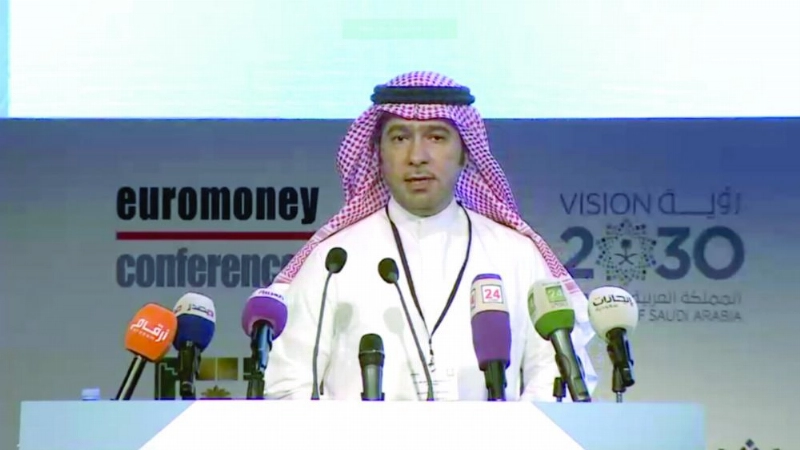 الحقيل أثناء حديثه بالمؤتمر (صندوق التنمية العقارية)