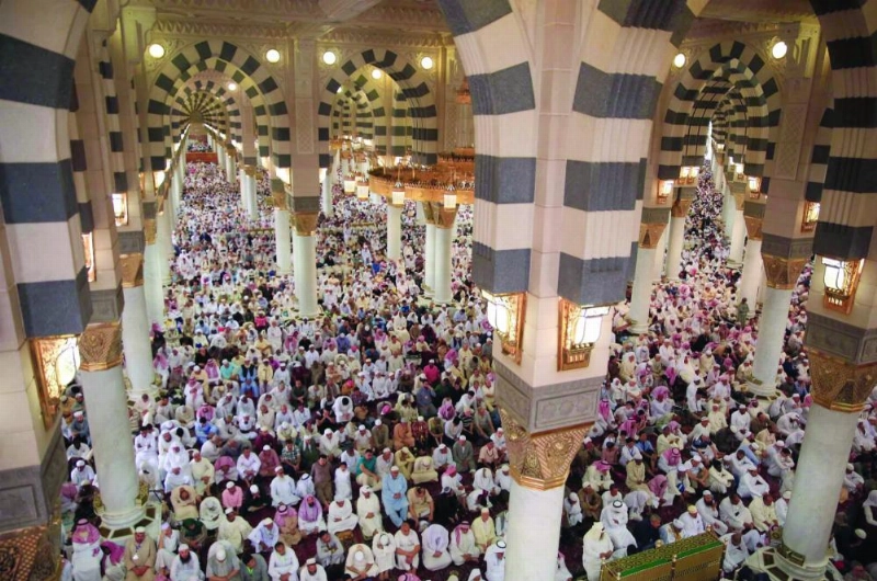 جانب من صلاة الجمعة في الحرم النبوي (واس)