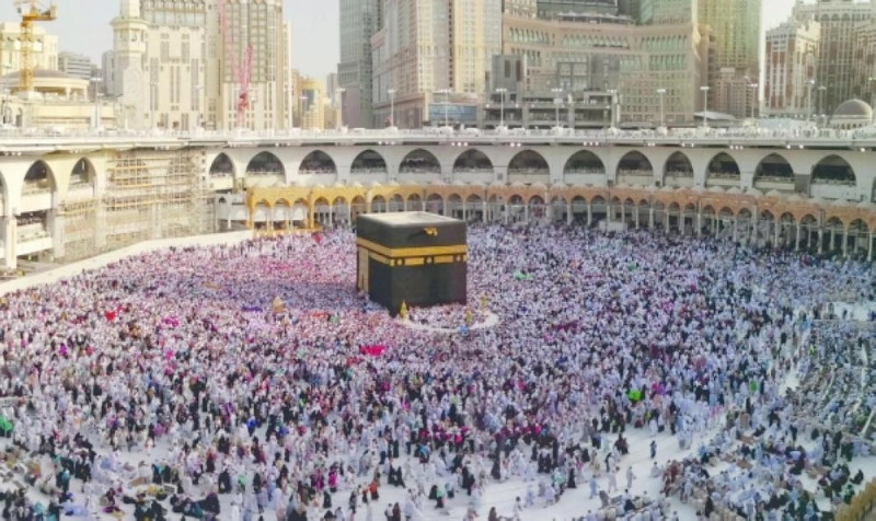 صحن المطاف كما بدا أمس (أنس الحارثي )