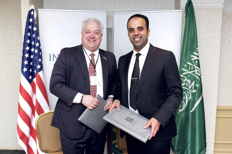 العمر أثناء منح إحدى الرخص الاستثمارية (واس)
