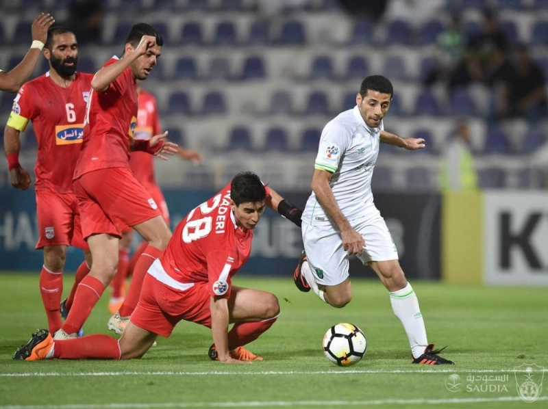 الأهلي وتراكتور اليوم في العين (إعلامي الأهلي)