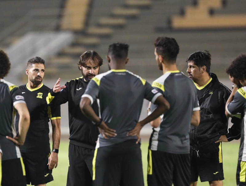 سييرا قبل بداية حصة تدريبية للاتحاد (إعلامي الاتحاد)