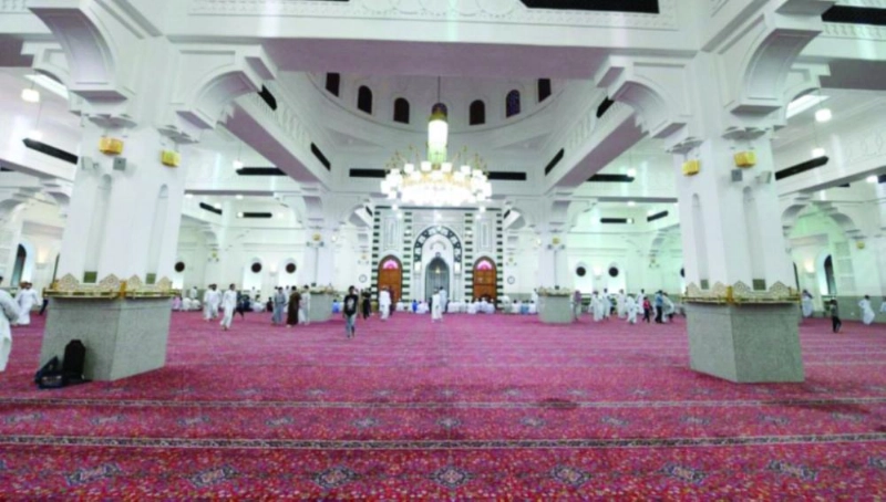 مسجد الخندق من الداخل (واس)