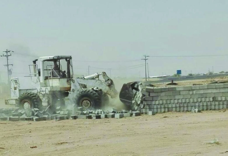 جانب من أعمال الإزالة (أمانة الطائف)
