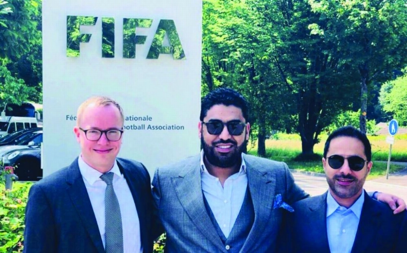 نواف المقيرن وفراس التركي بمقر فيفا (إعلامي الاتحاد)