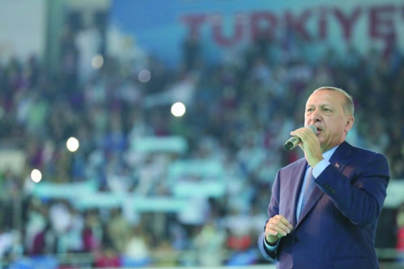 إردوغان متحدثا أمس (تويتر)