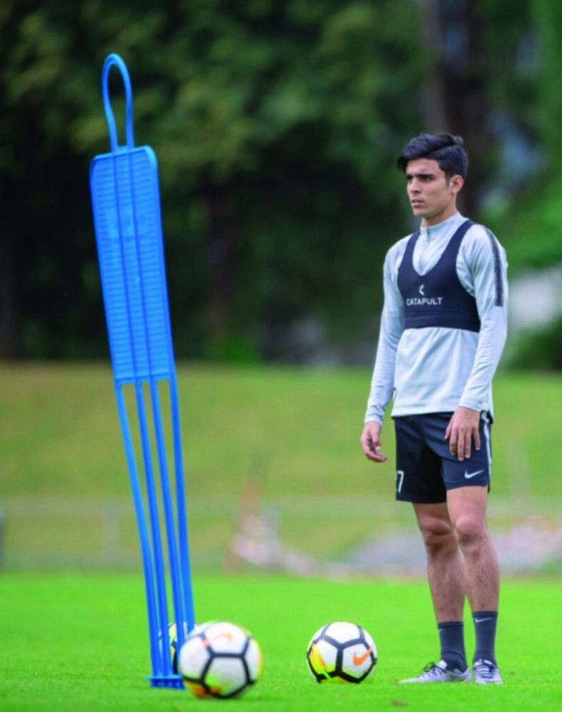 أشرف بن شرقي (إعلامي الهلال)