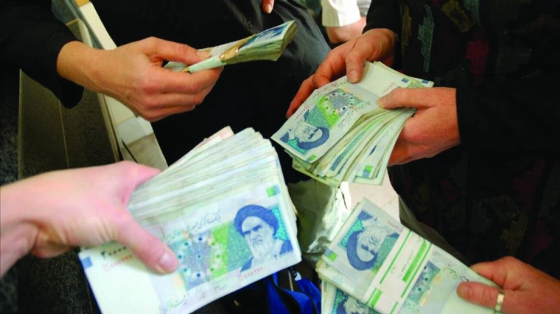 الأموال الإيرانية تواجه حظرا في نقلها لطهران (مكة)
