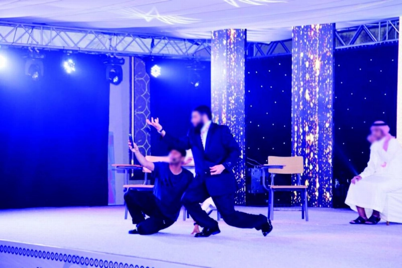 من عروض المهرجان (مكة)