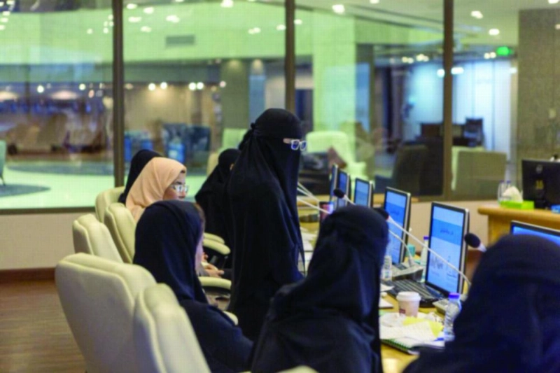 حضور بأحد اللقاءات التي نظمتها منشآت (مكة)