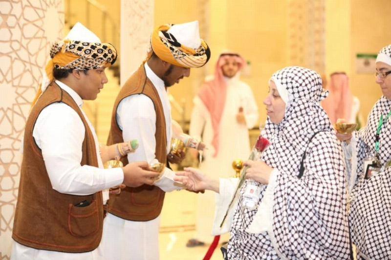 استقبال الحجاج بماء زمزم (مكة)