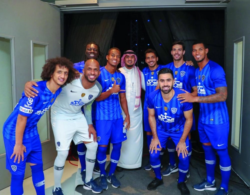 لاعبو الهلال خلال التمارين (مكة)