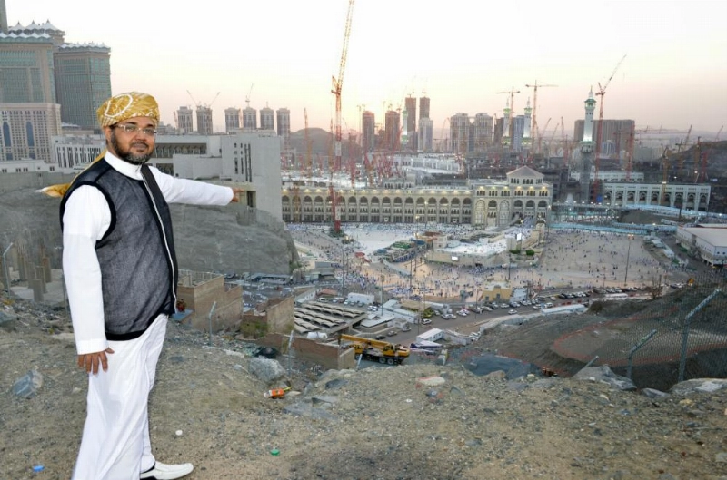 جبل خندمة ويظهر عليه الزميل المرحوم عمر المضواحي