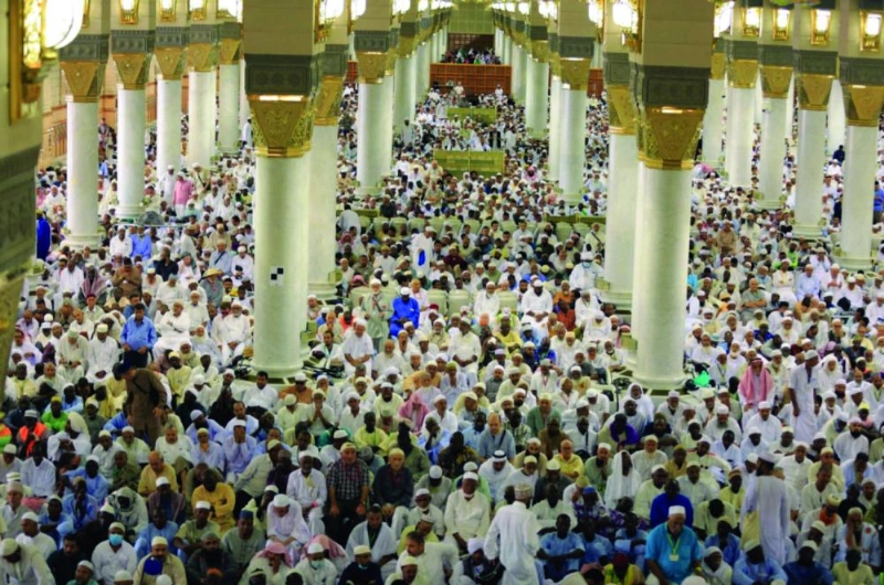 من صلاة الجمعة بالمسجد النبوي (واس)