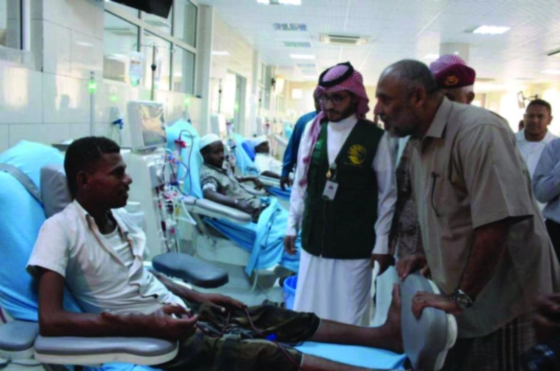مرضى يمنيون في قسم الغسيل الكلوي (واس)