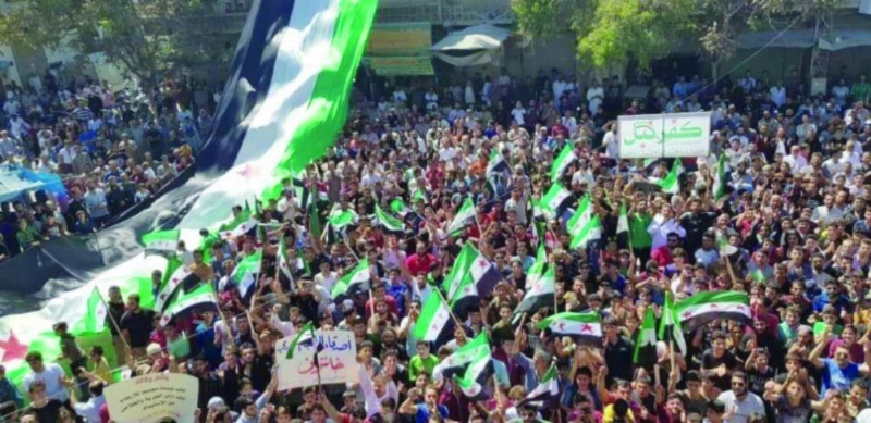 مئات آلاف السوريين في مظاهرات أمس (تويتر)