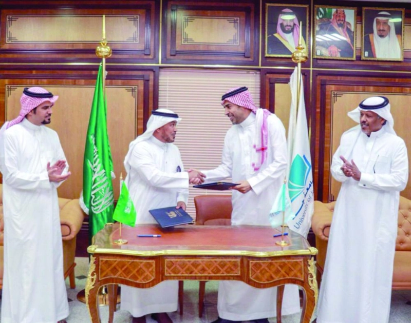 من الاتفاقية بين جامعة جدة ووزارة البيئة (واس)