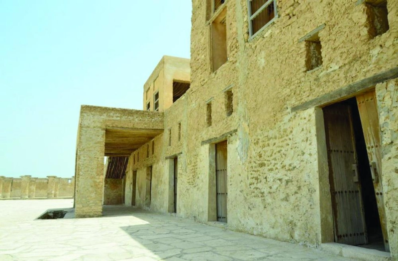 من المباني الأثرية بميناء العقير (واس)