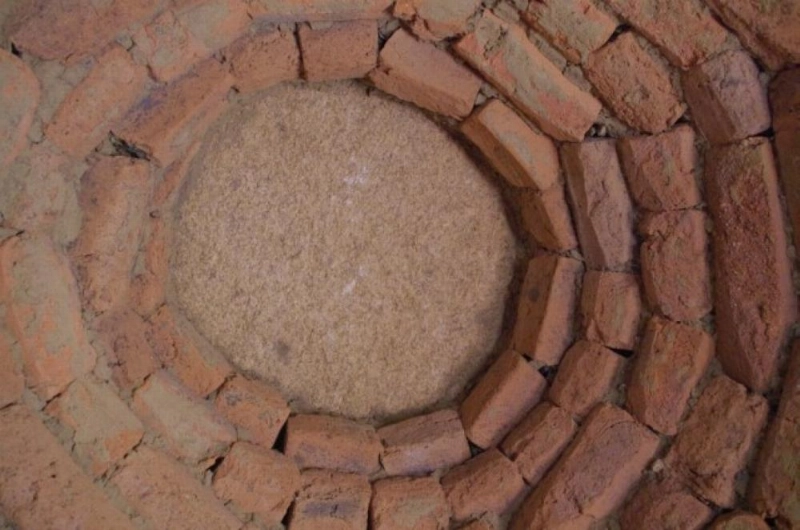 الضريح (ARCHAEOLOGY)